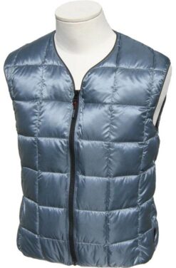 The Flash Vest is an ultralight down vest for fastpacking and thru-hiking. Weighs just 5 oz with 850+ fill down. Warm, packable, and made in the USA.