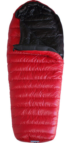 Roomy three-season sleeping bag